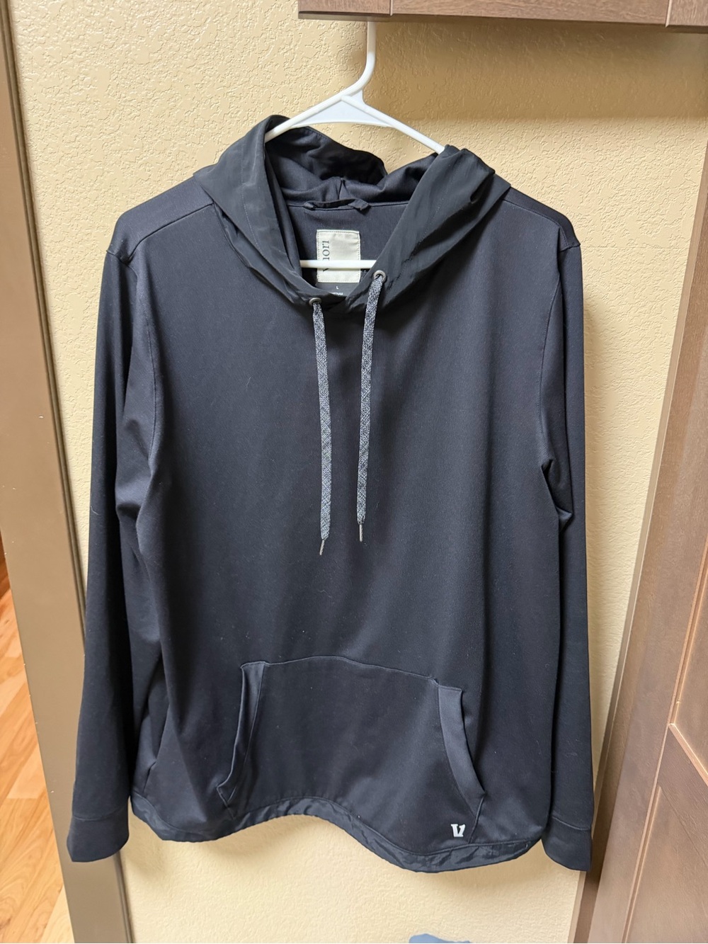 Men's Vuori Black Hooded Pullover Sweatshirt